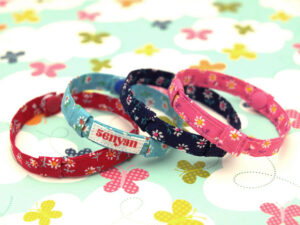 ゴロにゃんオリジナル 子猫用はじめて首輪 かわいい白い小花柄シリーズ 子猫の練習用首輪 鈴なし 仔猫 外れる安心安全